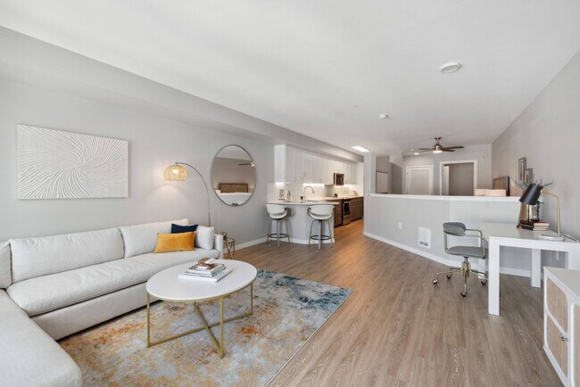AMLI 535 in Seattle, WA - Building Photo - Building Photo