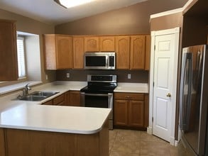 172 W 2100 S in Clearfield, UT - Building Photo - Building Photo