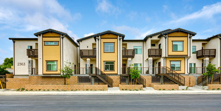 Student Living at La Verne Landing in La Verne, CA - Building Photo - Building Photo