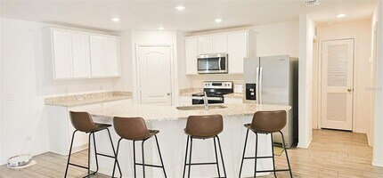 271 Begonia Ln in Poinciana, FL - Building Photo - Building Photo