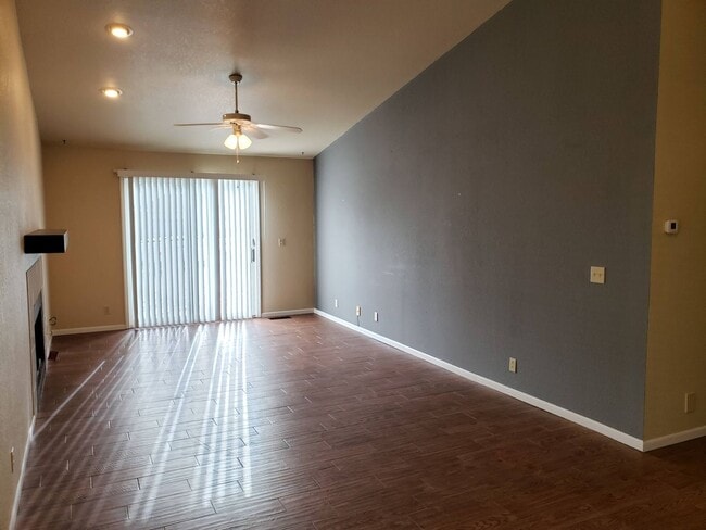 2002 Middletown Dr in Mahomet, IL - Building Photo - Building Photo