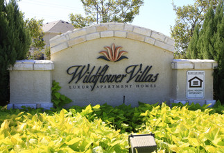 WILDFLOWER VILLAS in Temple, TX - Foto de edificio - Building Photo