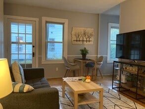 19 Union St in Needham, MA - Building Photo - Building Photo