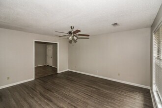 8229 Valley Ridge Trail in Memphis, TN - Building Photo - Building Photo