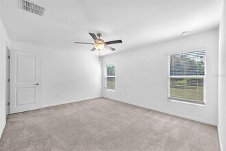 5518 Blue Azure Dr in Wimauma, FL - Building Photo - Building Photo