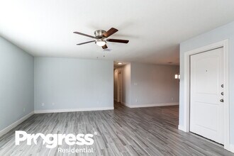 1140 Glenda St in Pearland, TX - Building Photo - Building Photo