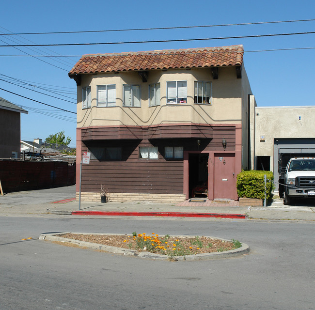 283 Lindbergh St in San Mateo, CA - Building Photo - Building Photo