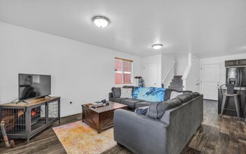 91 E Legacy Pky in Saratoga Springs, UT - Building Photo - Building Photo