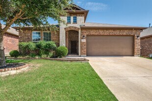 1733 Kachina Lodge Rd in Fort Worth, TX - Building Photo