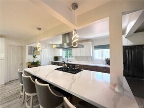 23233 Vanowen St in Los Angeles, CA - Building Photo - Building Photo