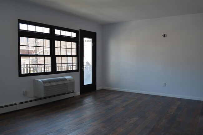 3503 New York Ave-Unit -2 in Union City, NJ - Building Photo - Building Photo