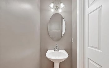 9855 Sherwood Farm Rd in Owings Mills, MD - Building Photo - Building Photo