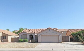 9207 W St John Rd in Peoria, AZ - Building Photo
