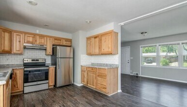 11427 Richmond Ave in Kansas City, MO - Building Photo - Building Photo