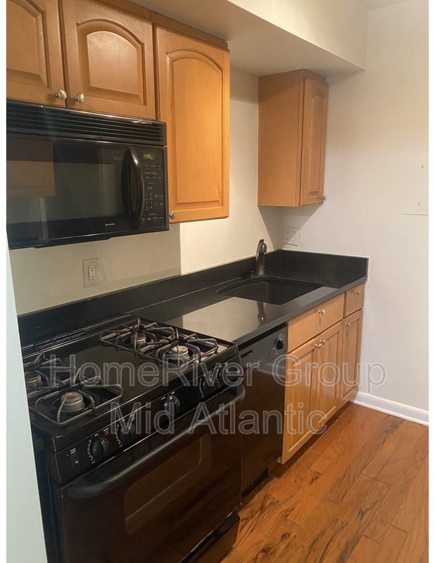 11611 Vantage Hill Rd photo'