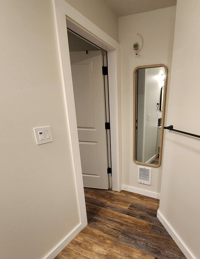 1044 NW Dragonstone St in Bremerton, WA - Building Photo - Building Photo