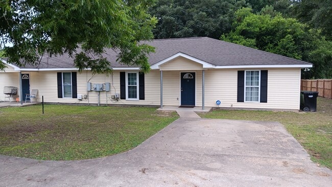 1741 Elvan Ave, Unit Apt. B in Columbus, GA - Building Photo - Building Photo