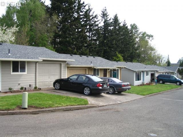 Debbie Way in Salem, OR - Foto de edificio