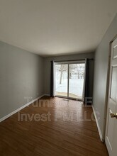 803 Dorman Dr in Streamwood, IL - Building Photo - Building Photo