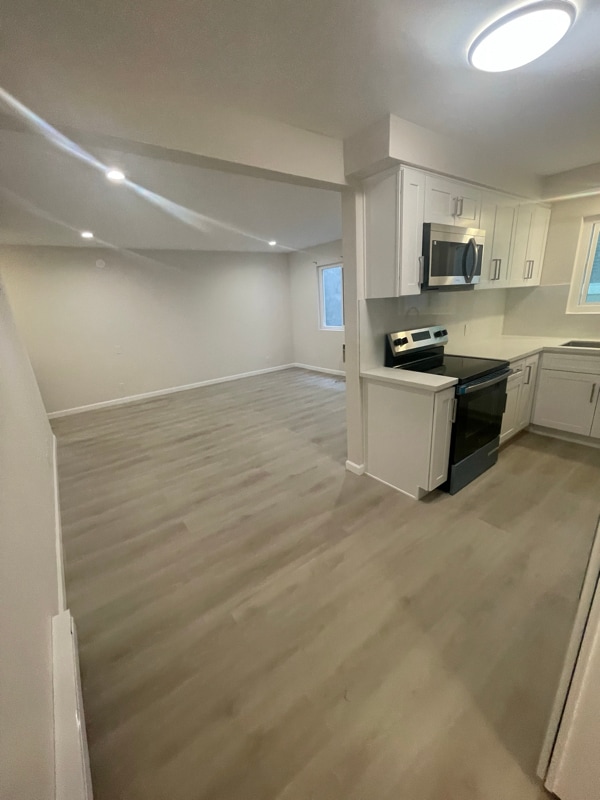property at 600 E Harvard Rd