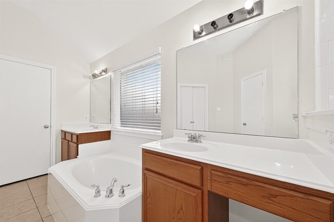 13006 Rose Landing Dr