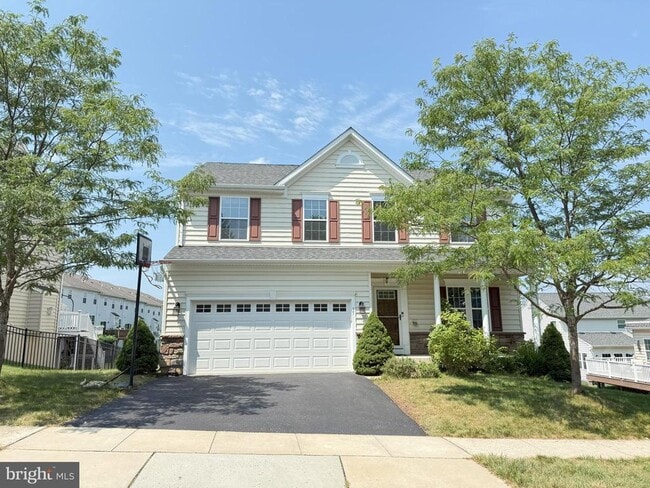 property at 35 Shelton Dr