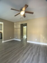 728 Pointe Ct, Unit A in Tallahassee, FL - Foto de edificio - Building Photo