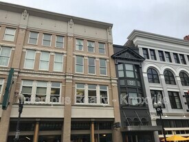 402 S Gay St in Knoxville, TN - Building Photo