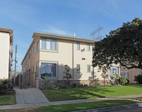3638-3640 Carmona Ave in Los Angeles, CA - Building Photo - Building Photo