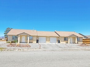 600 San Lorenzo St in Pahrump, NV - Building Photo - Building Photo