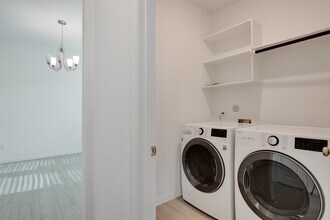 8806 Spinning Mill Dr in Missouri City, TX - Foto de edificio - Building Photo