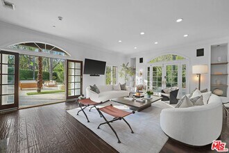 17230 Silver Ln in Los Angeles, CA - Building Photo - Building Photo