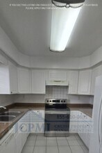120 Isle of Venice Dr in Fort Lauderdale, FL - Building Photo - Building Photo