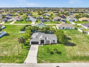 2022 NW 9th Terrace in Cape Coral, FL - Building Photo - Building Photo