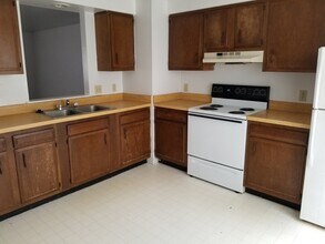 455-457-457 Grove St in Morgantown, WV - Building Photo - Building Photo