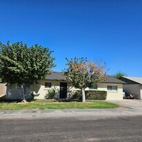 920 E 26th Pl in Yuma, AZ - Building Photo