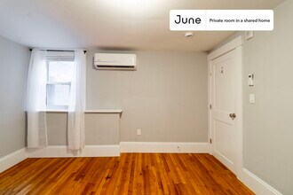 Private bedroom in 4 bed/2 bath Home in Boston, MA - Building Photo - Building Photo