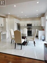 450 HARKIN Pl in Milton, ON - Building Photo - Building Photo