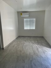 600 W Palmer St, Unit 602 in Compton, CA - Foto de edificio - Building Photo