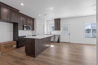 532 S Austin Ave in Sugar City, ID - Building Photo - Building Photo