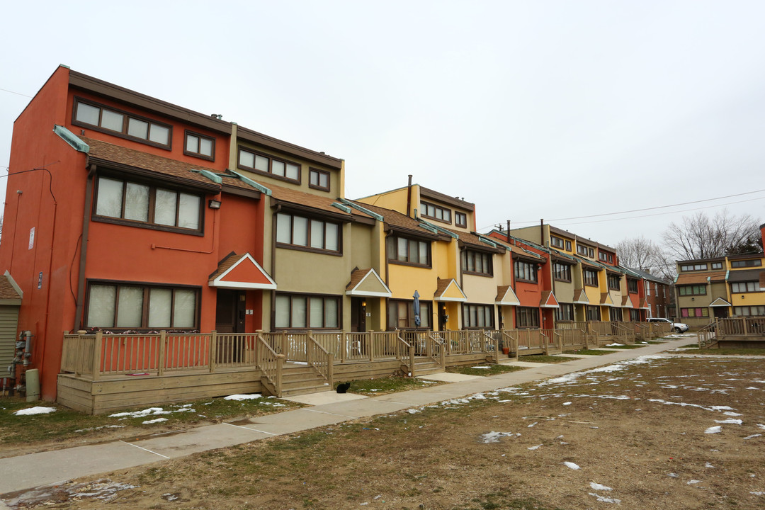 Locust Court in West Chester, PA - Building Photo