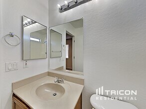 4102 S 62nd Ln in Phoenix, AZ - Building Photo - Building Photo