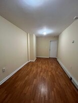 4422 Sansom St, Unit 2nd floor
