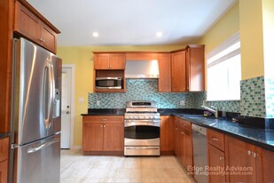 113 Lanark Rd, Unit 1 Apartamentos