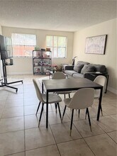 8160 Geneva Ct in Doral, FL - Building Photo - Building Photo