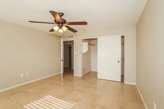 3848 E Joan De Arc Ave in Phoenix, AZ - Building Photo - Building Photo