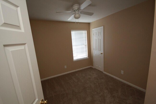 6418 Mountain Pines Ln