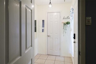 8705 Clearbrook Trail in Austin, TX - Building Photo