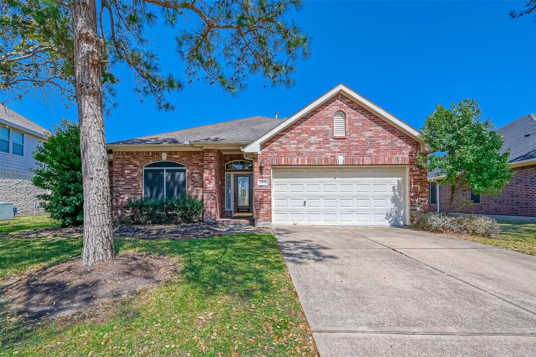 23646 Hawkins Creek Ct in Katy, TX - Building Photo