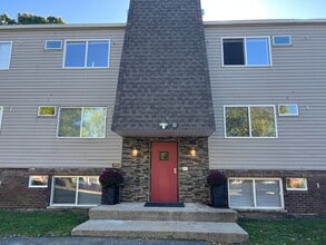 Chateau 932-938 in Cincinnati, OH - Foto de edificio - Building Photo